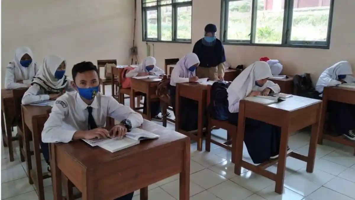 80 Persen Orangtua di Tegal Ingin Anaknya Belajar di Sekolah Lagi