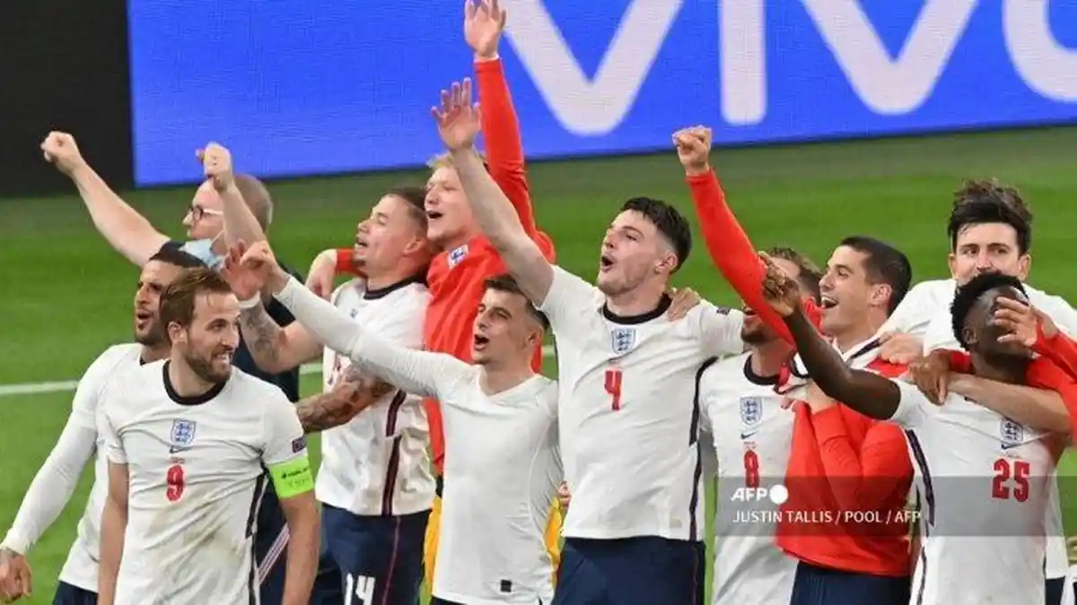 Media Italia: Inggris Butuh Bantuan Wasit untuk Lolos ke Final Euro 2020