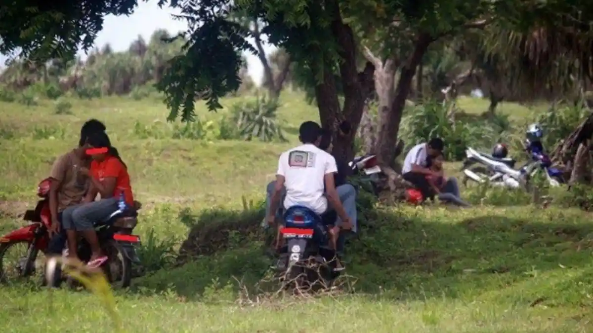 Mengejutkan, Fenomena Cabe-cabean Rela Ditiduri Joki Balap Liar Hanya Untuk Pamer
