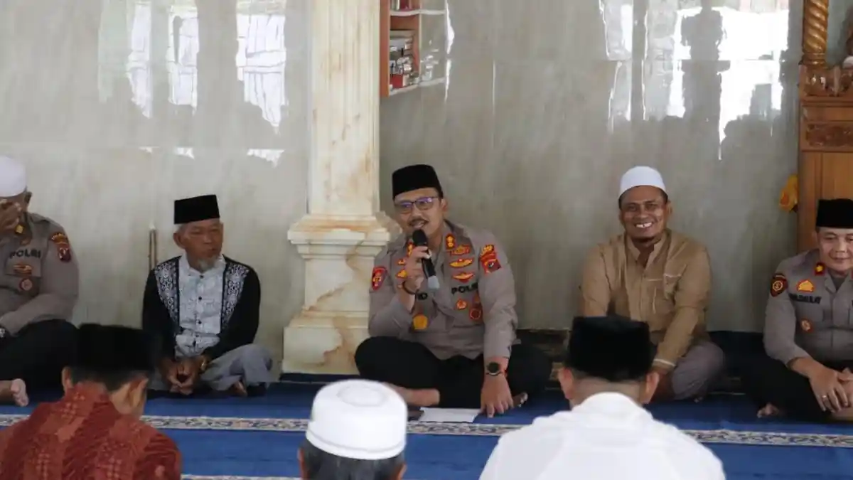 Jumat Curhat di Masjid Al-Ikhlas: Kapolres Langkat Dengar Langsung Suara Warga