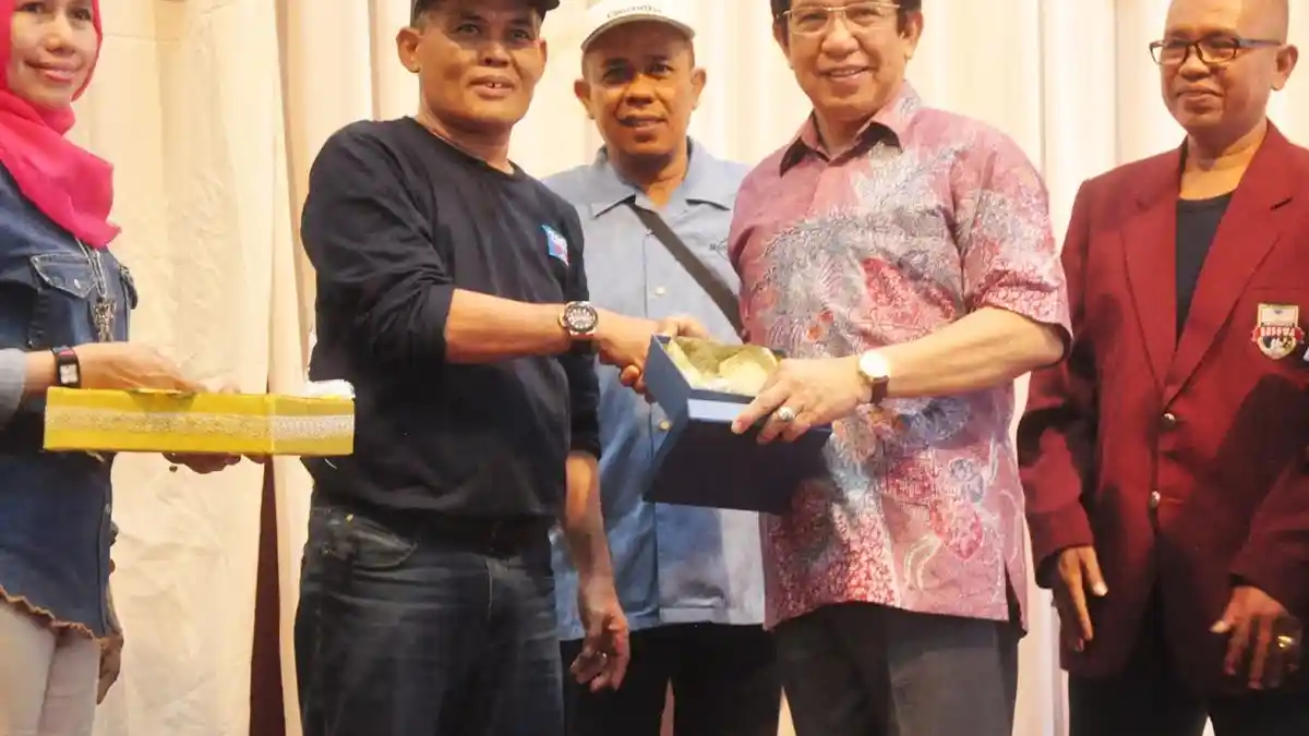Prof Saleh Pallu: Peran Alumni Penting - saleh-pallu-dalam-peringatan_20161225_232623.jpg