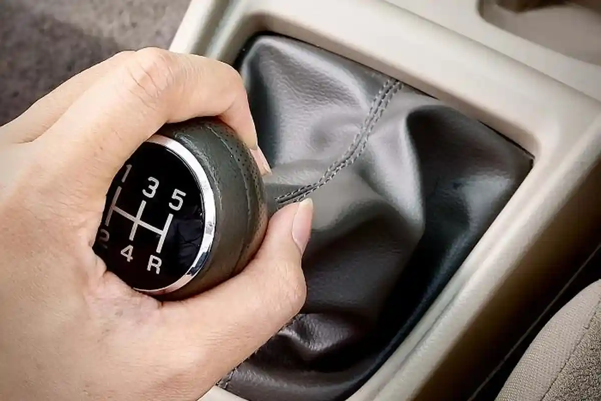 Mudik Lebaran: 10 Tips Berkendara Saat Puasa dan Mengemudi saat Malam Hari dari KNKT