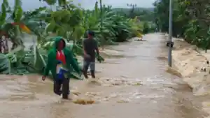 banjir-di-sampang-madura.jpg