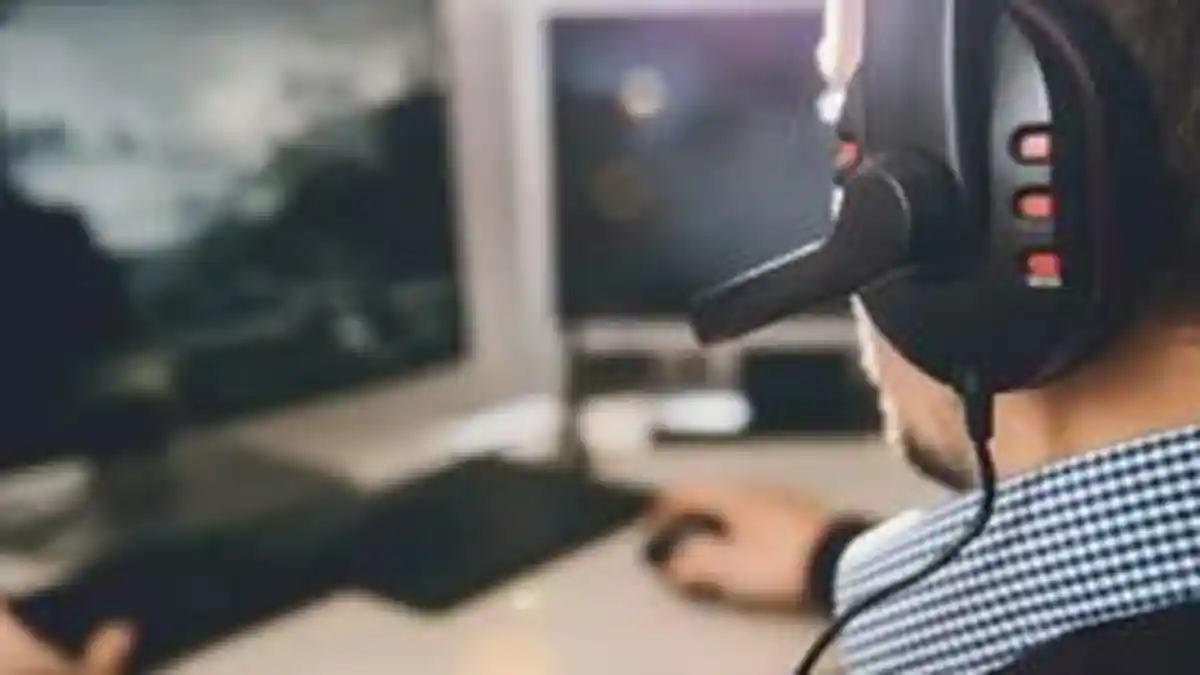 Pria Ini Rela Keluar Uang Rp 2,9 Miliar untuk Pacar Onlinenya Selama 7 Tahun, Ternyata Bukan Wanita