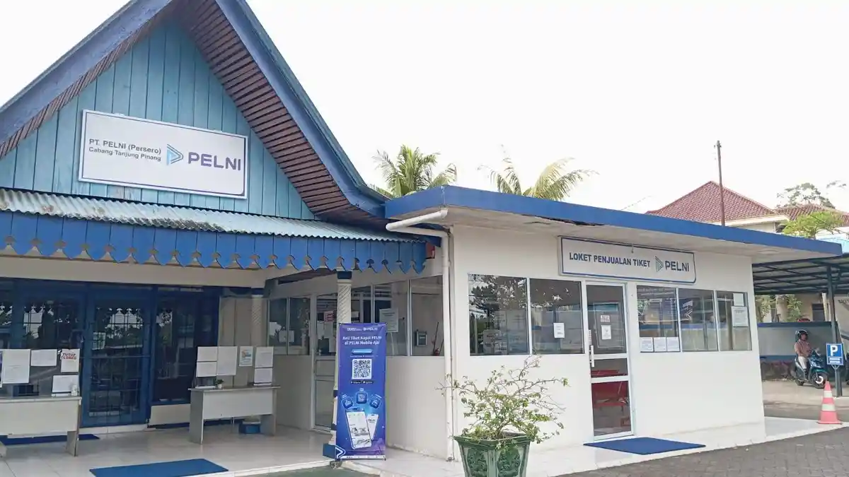 KM Lawit Dari Bintan Batal Berangkat Dampak Cuaca Buruk, Tiket Penumpang Dikembalikan