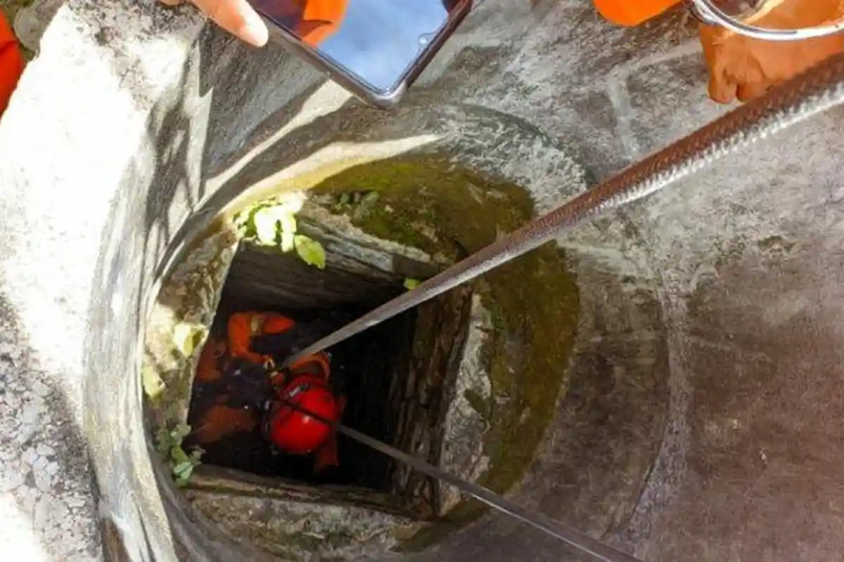 KRONOLOGI, Seorang Nenek Tewas di Dalam Sumur Sedalam 10 Meter