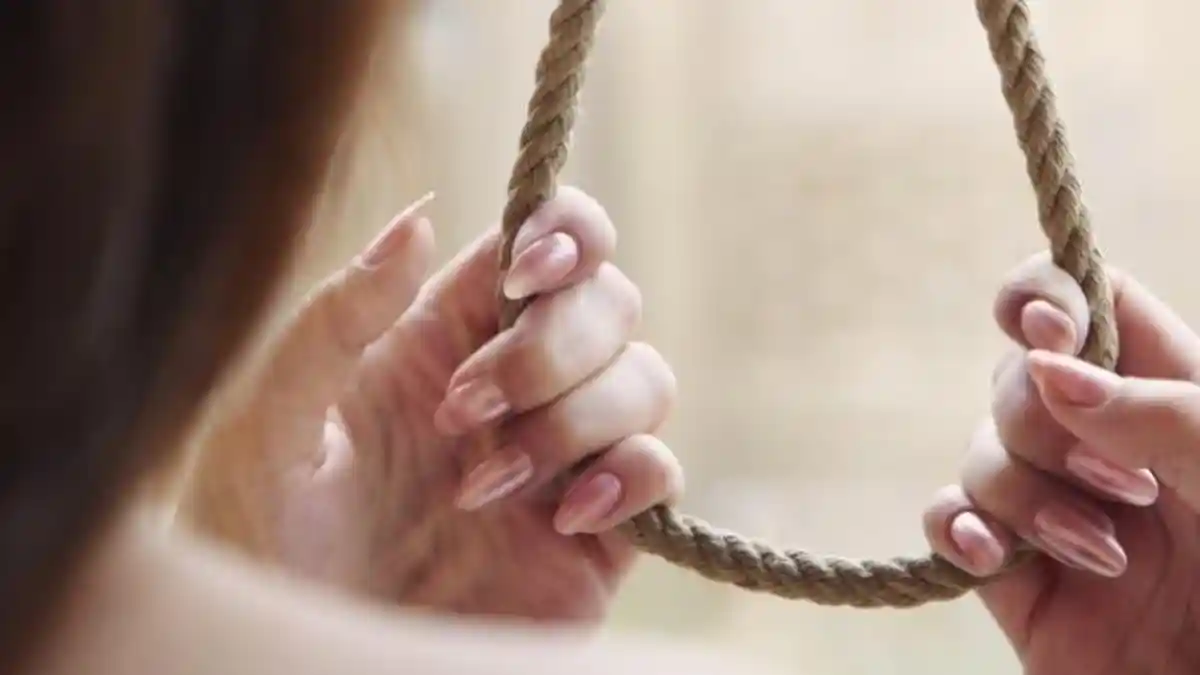 BREAKING NEWS: Gadis 15 Tahun Ditemukan Tewas Gantung Diri di Golewa Ngada Flores