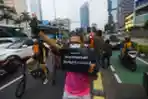 Gowes For Democracy Save Myanmar di Jakarta