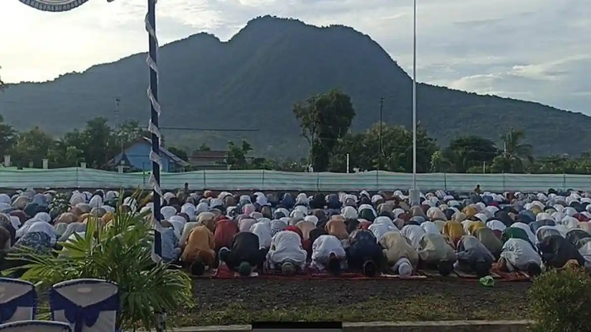 Umat Muslim di Borong Manggarai Timur Kesulitan Tempat Sholat