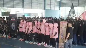 SMP-ABBS-Solo-mengadakan-kegiatan-road-show-basket-1.jpg