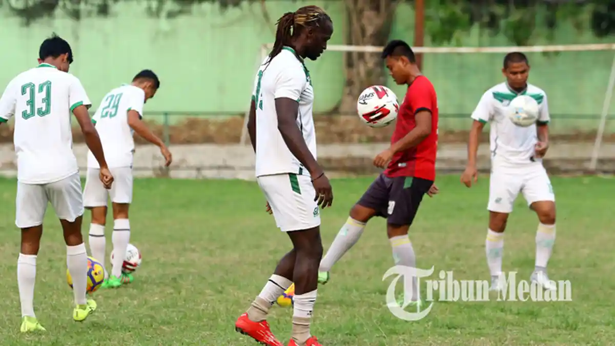 Berita Foto: Latihan PSMS Medan Jelang Kotra Sriwijaya FC Lanjutan Pertandingan Liga 2 - 31072019_psms_latihan_danil_siregar-5.jpg
