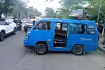 Angkot-135-yang-terlibat-kecelakaan-dengan-minibus-Toyota-Kijang-Innova.jpg