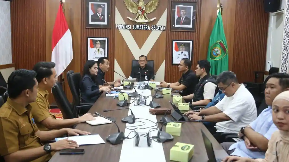 Pemprov Sumsel Bahas Kuota BBM, Edward Candra Tekankan Pentingnya Subsidi Tepat Sasaran