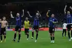 Para-pemain-Inter-Milan-saat-melakukan-selebrasi-usai-memastikan-kemenangan-lawan-Torino.jpg