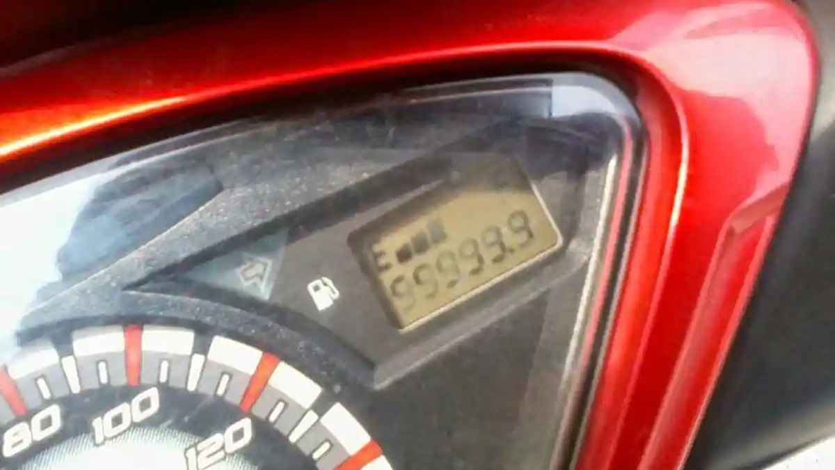 Ternyata Odometer di Motor Honda Punya Kode Rahasia, Ini Dia