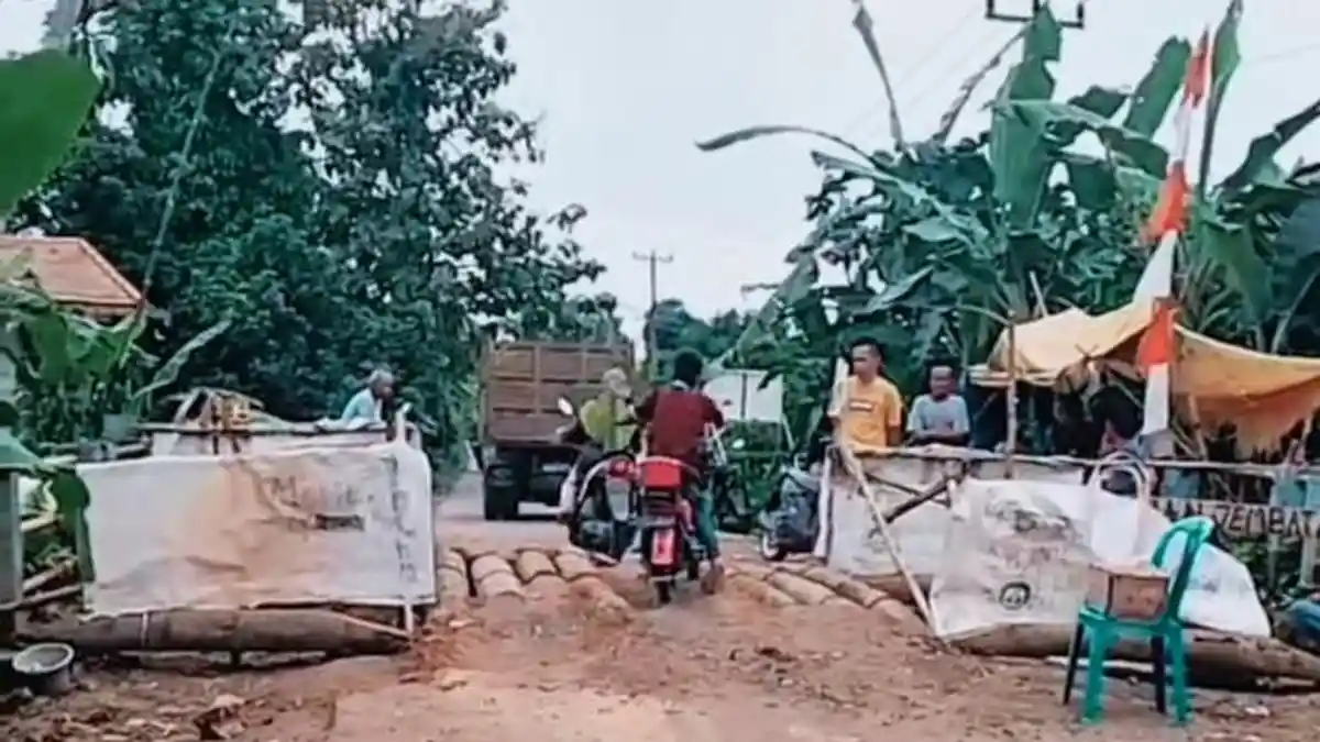 Wabup OKI Berjanji Akan Perbaiki Jalan dan Jembatan Rusak di Sp Padang dan Pampangan