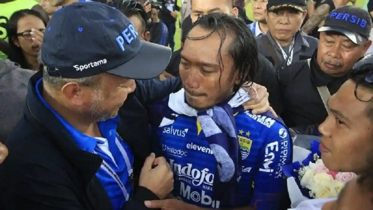 Blak-blakan Hariono Sebut Robert Alberts Tak Menginginkannya: Saya Ingin Pensiun di Persib!