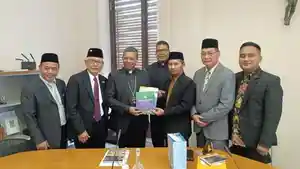 20261105-Pertemuan-delegasi-UMY-dan-Kardinal-Vatikan.jpg