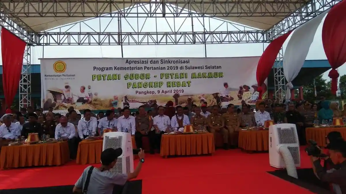 Kementan Apresiasi Petani Sulsel dengan Bantuan Alsintan