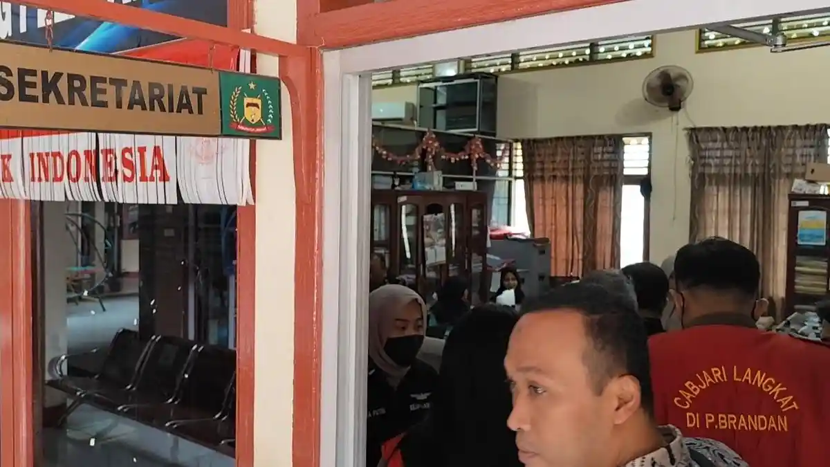 Plt Kadisdik Langkat Sebut Semua Ruangan Digeledah Jaksa Dalam Penyidikan Dugaan Korupsi Smartboard