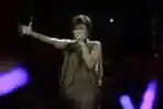 Novita Dewi di Result Show X Factor Indonesia