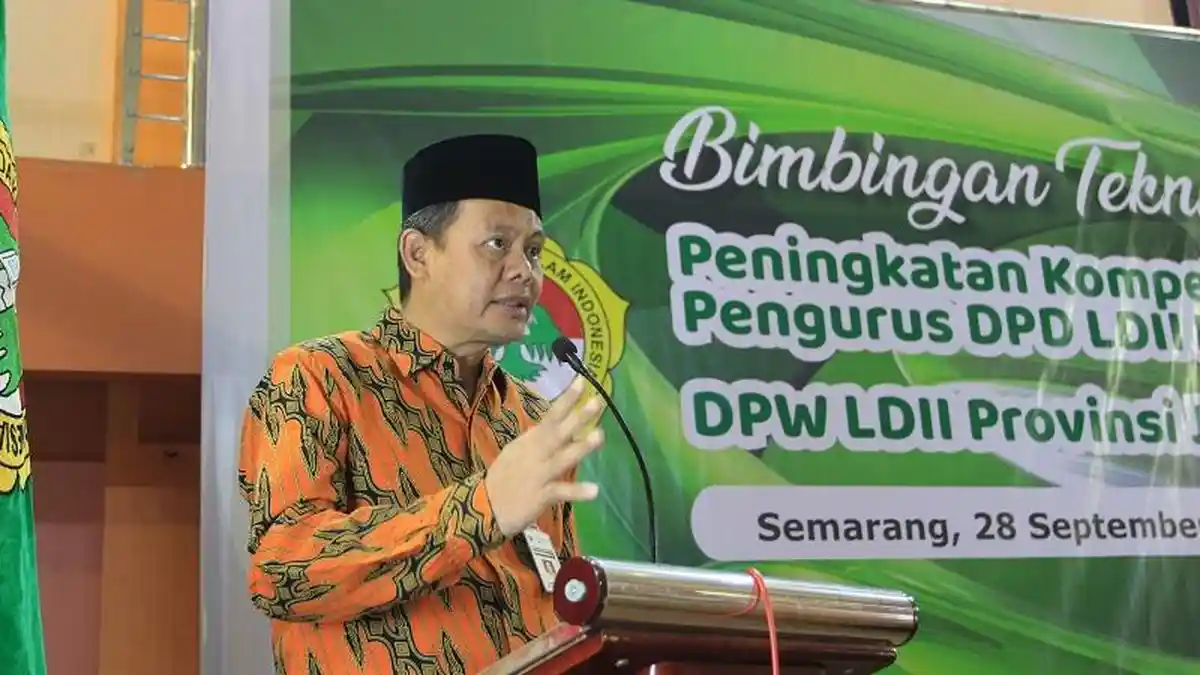 Kepala Badan Kesbangpol Buka Bimtek Peningkatan Kompetensi 35 Pengurus DPD LDII Se Jateng