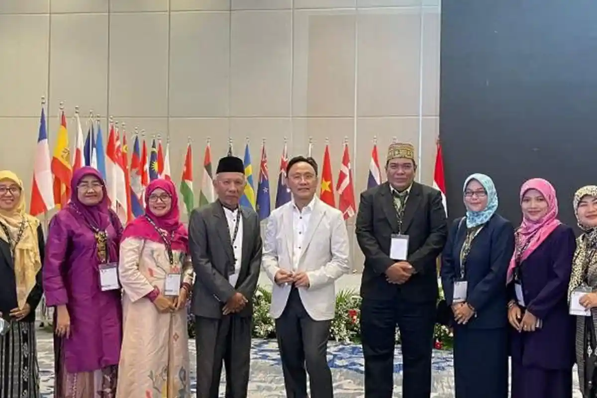 Walisongo Halal Center / WHC UIN Walisongo Ikuti H20 Halal World