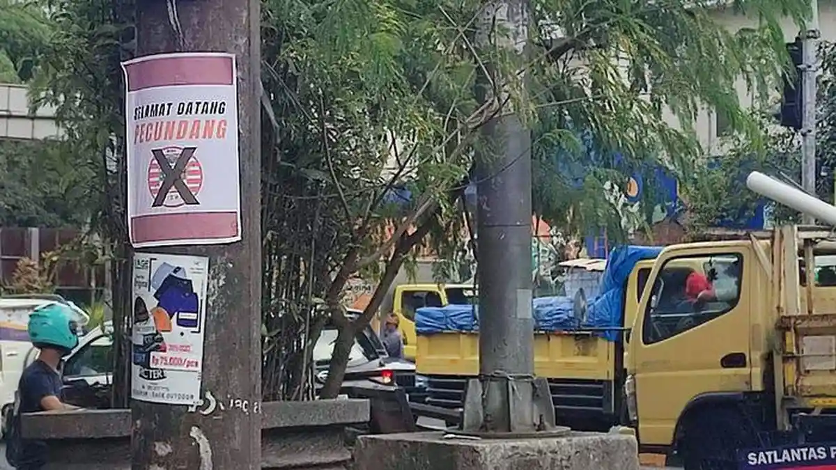 Detik-detik Duel Panas Persib VS Persija, Psywar dan Vandalisme Warnai Pusat Kota Bandung