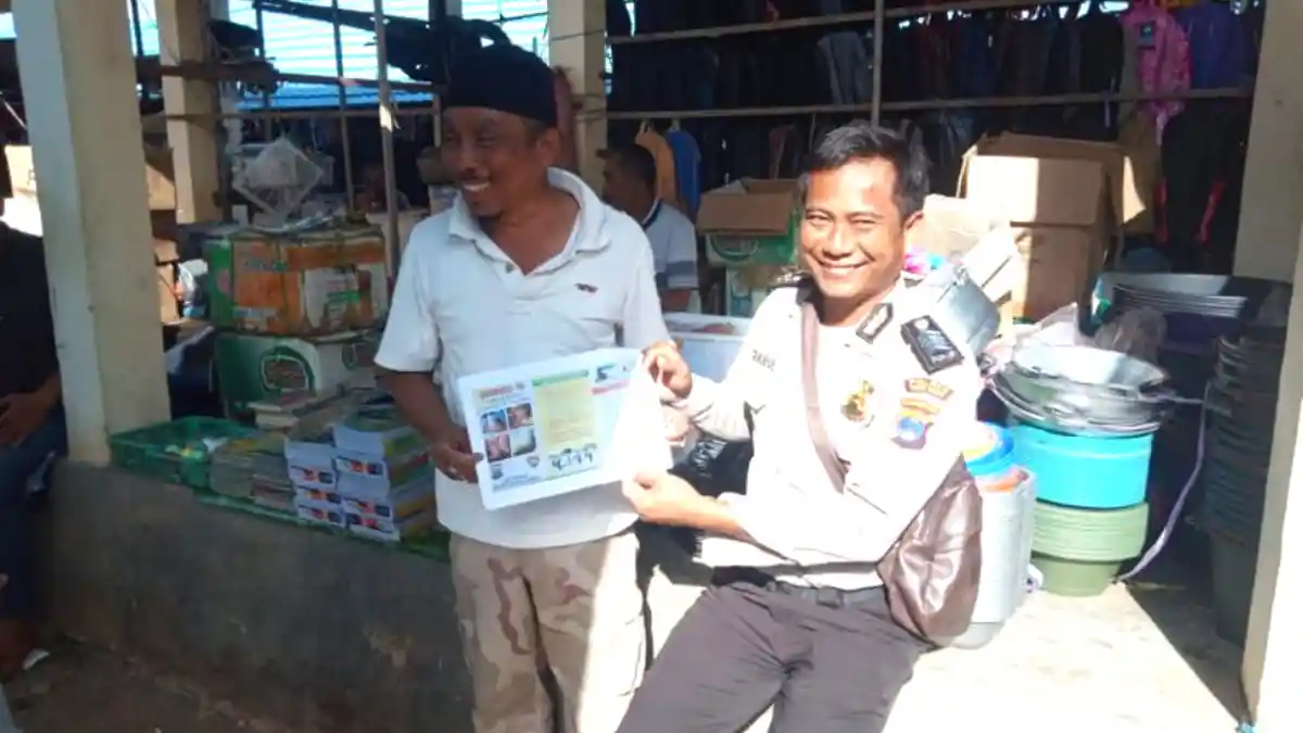 Bripka Khoirul Sosialisasikan Sanksi Pembakar Hutan dan Lahan