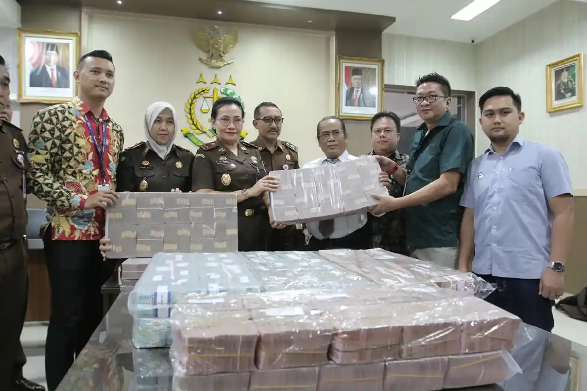 Kejati Lampung Terima Uang Rp 10 Miliar, Setoran Kedua dari Sugiharto Wiharjo alias Alay