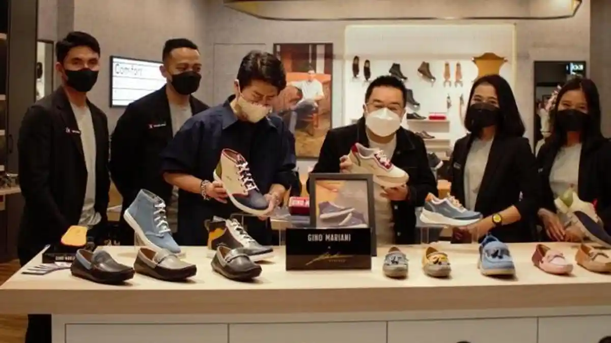 Rancang Sepatu, Desainer Sebastian Gunawan Hadirkan Persepsi Muda dan Energik 