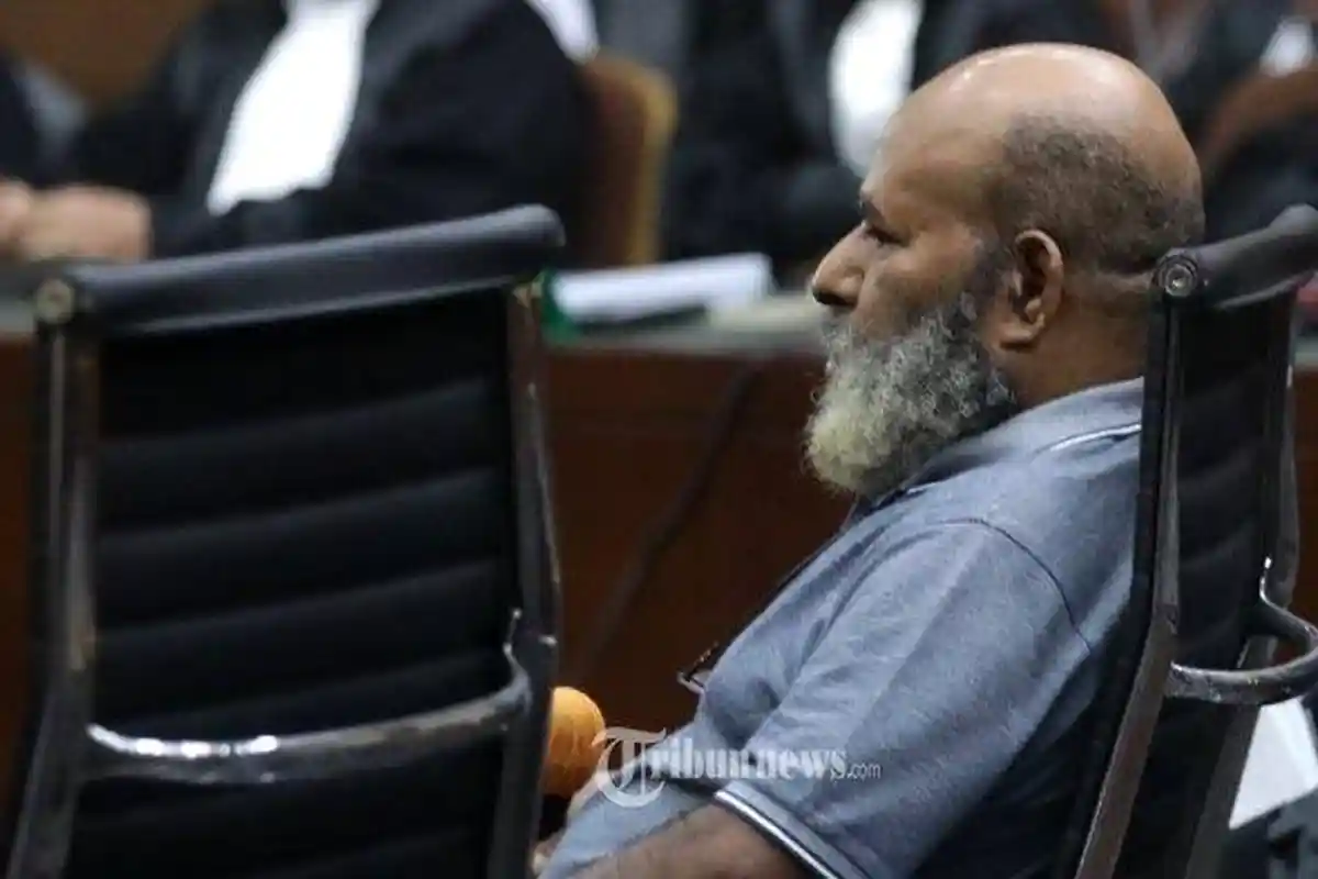 Lukas Enembe Dilarikan ke RSPAD Jelang Sidang Hari Ini, Kesehatan Drop Dua Hari Ogah Makan