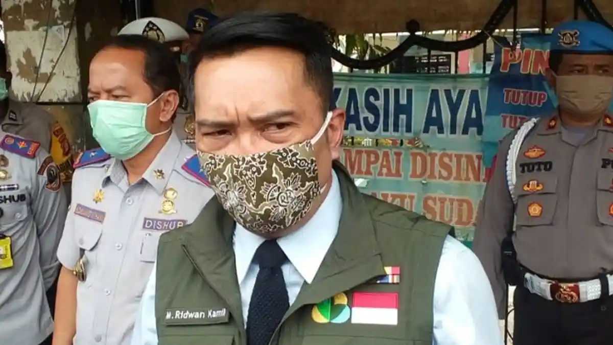 Gubernur Ridwan Kamil Minta Sanksi Tilang Bagi Pelanggar PSBB di Jalan Raya