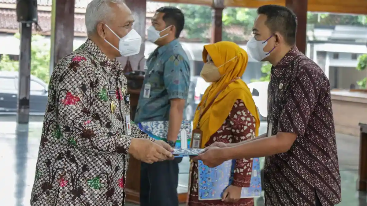321 PNS di Banjarnegara Terima SK Kenaikan Pangkat