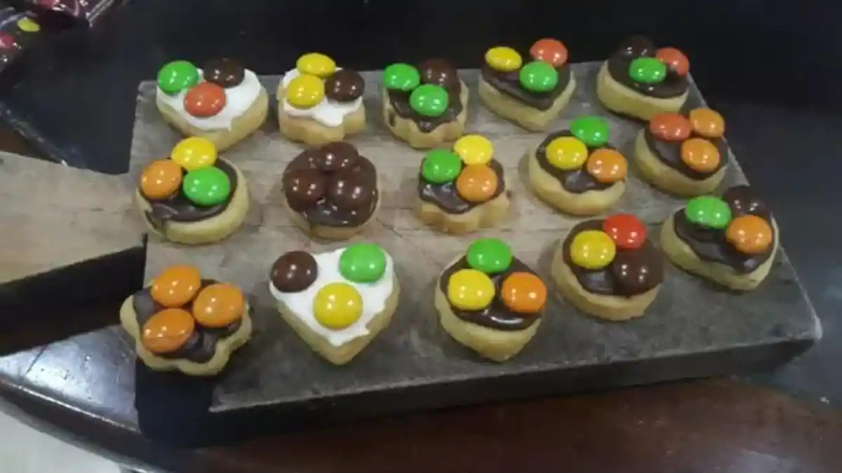 Resep Cookies Coklat Warna-warni Referensi Kue Lebaran