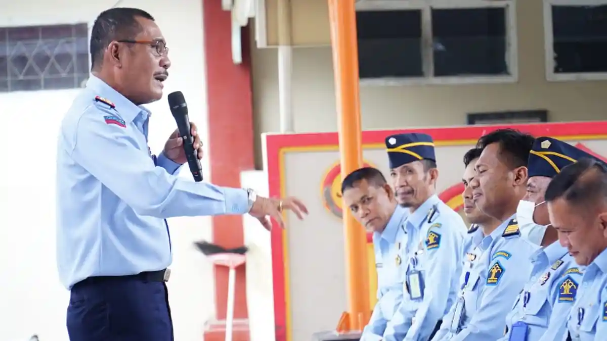 Pesan Liberti Sitinjak ke Pegawai Lapas Parepare: Jaga Kekompakan