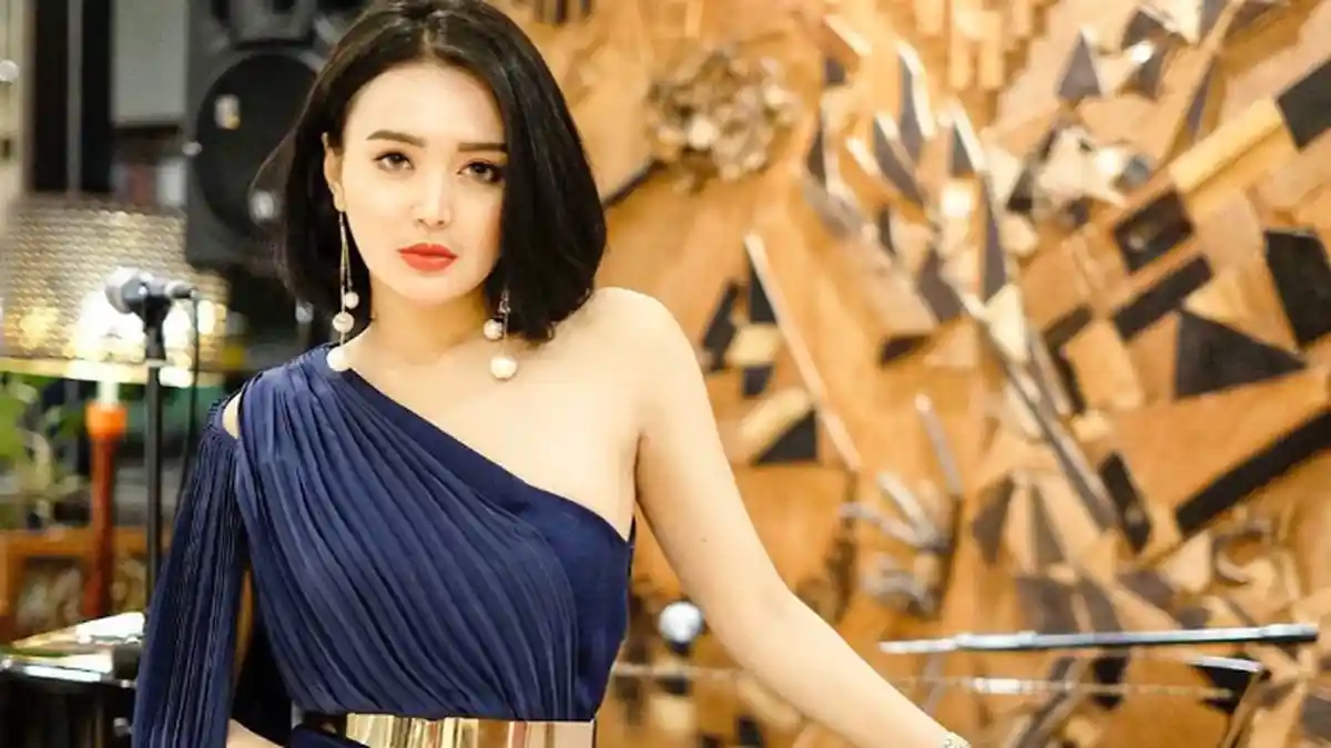 Lagi Galau, Wika Salim Curahkan Perasaan: yang Rumit Itu Kamu