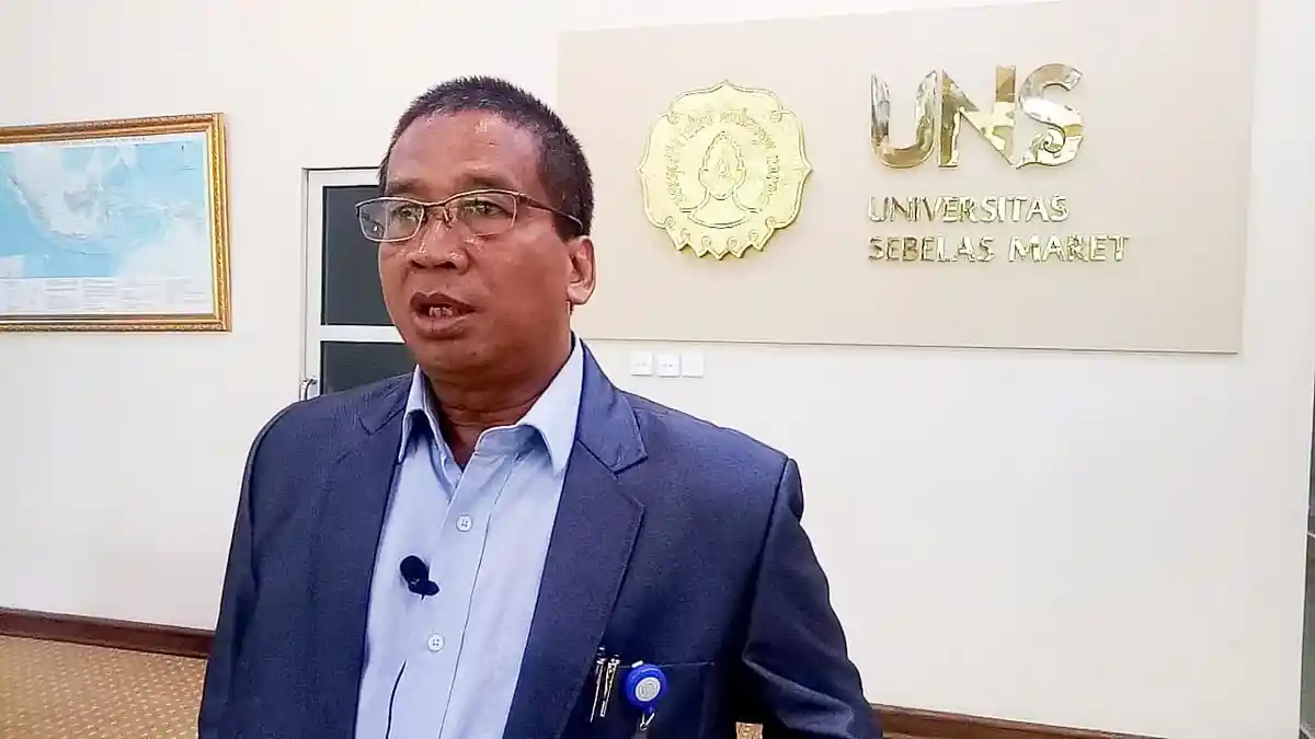 Pesan Rektor UNS Jamal Wiwoho Untuk 25 Mahasiswa PPDS UNS Solo: Segera Diberikan Kesembuhan