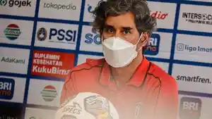 Pelatih-Bali-United-Stefano-Teco-Cugurra-Jelang-Lawan-PSM.jpg