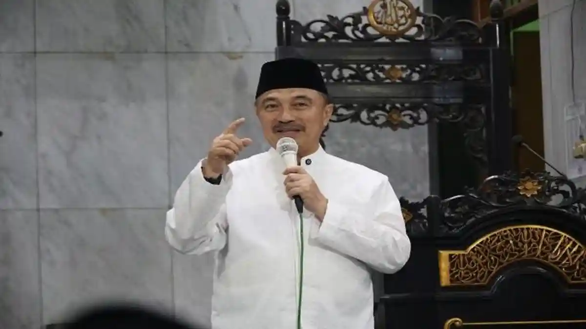Abdul Harris Bobihoe Tarawih Keliling di Bekasi, Ajak Umat Makmurkan Masjid dan Jaga Generasi Muda