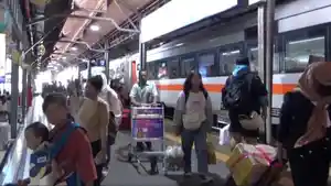 Pemudik-di-Stasiun-Tawang-Semarang.jpg
