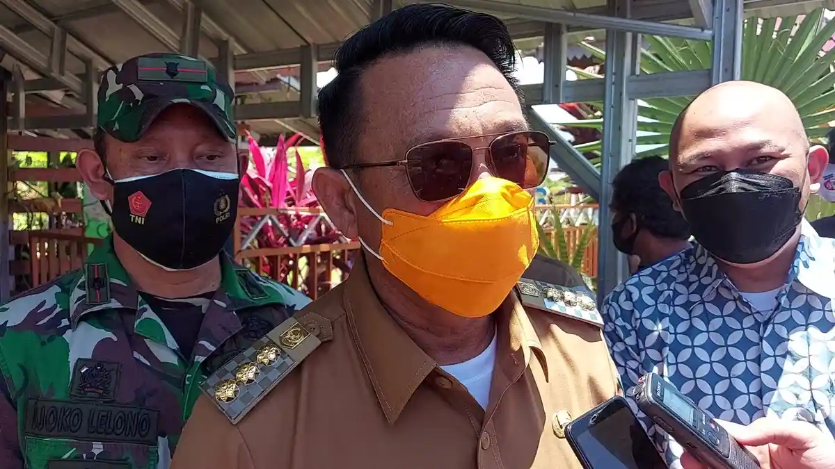 Bupati Burhanudin Ingatkan Masyarakat Jangan Kendor Terapkan Protokol Kesehatan