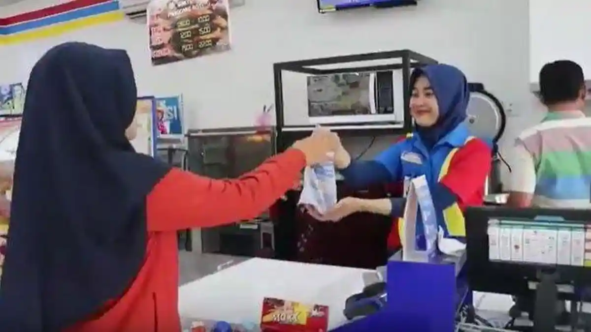 Katalog Promo Indomaret & Alfamart JSM Minggu Ini Super Hemat & Gantung, Diskon Minyak Goreng Murah
