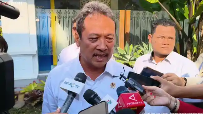 Menteri KKP Trenggono Sebut 100 Kampung Nelayan Rampung Mei 2026