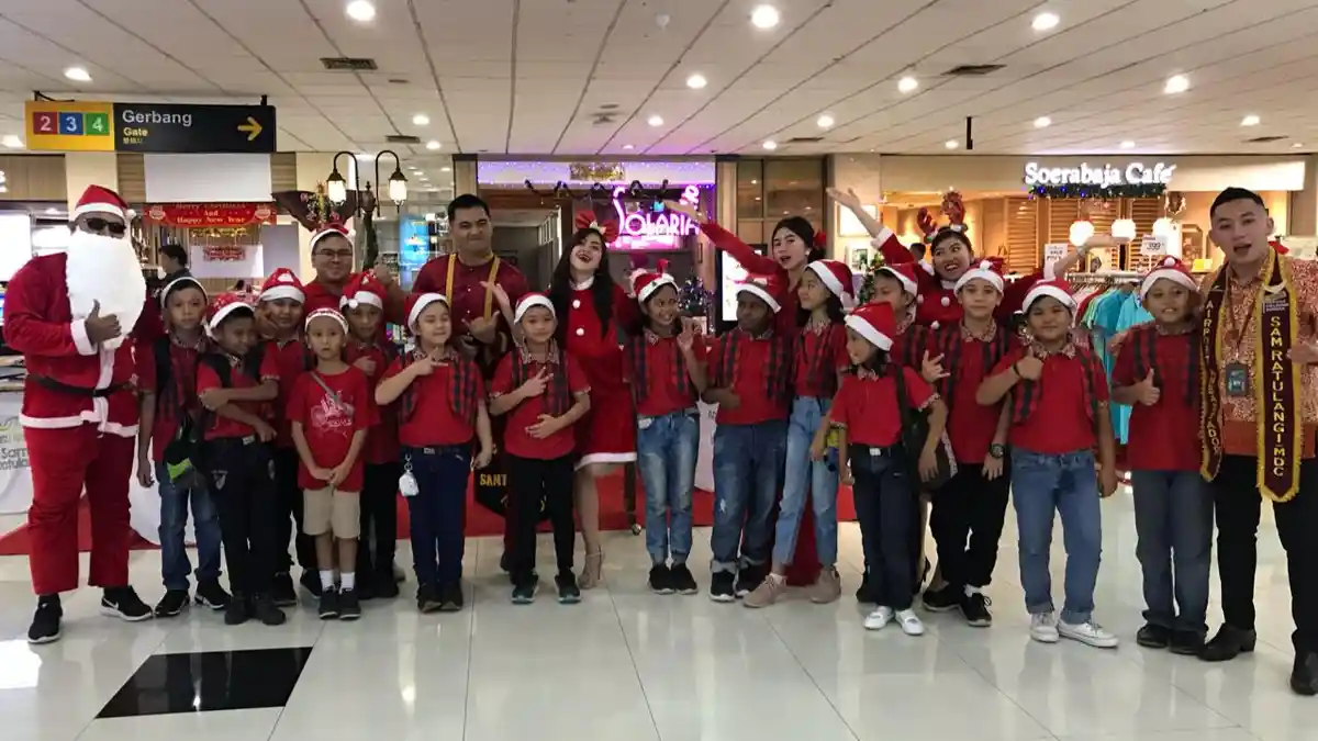 Indahnya Toleransi Menyambut Natal di Bandara Samrat, Mewarnai, Flashmob hingga Berbagi Kasih