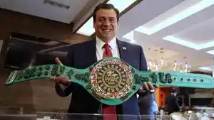 Presiden-WBC-Mauricio-Sulaiman-menegaskan-Noel-Mikaelian-wajib-melawan-juara-kelas-berat.jpg