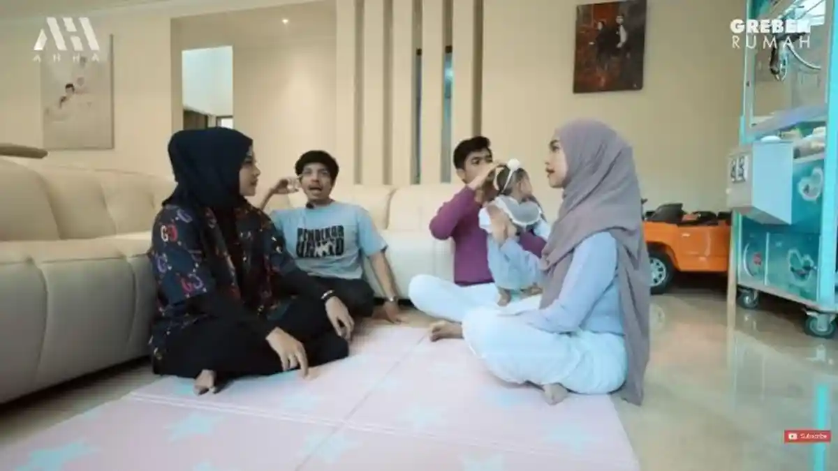 Atta Halilintar Tak Setuju Aurel Hermansyah Sekolahkan Ameena ke Amerika Serikat