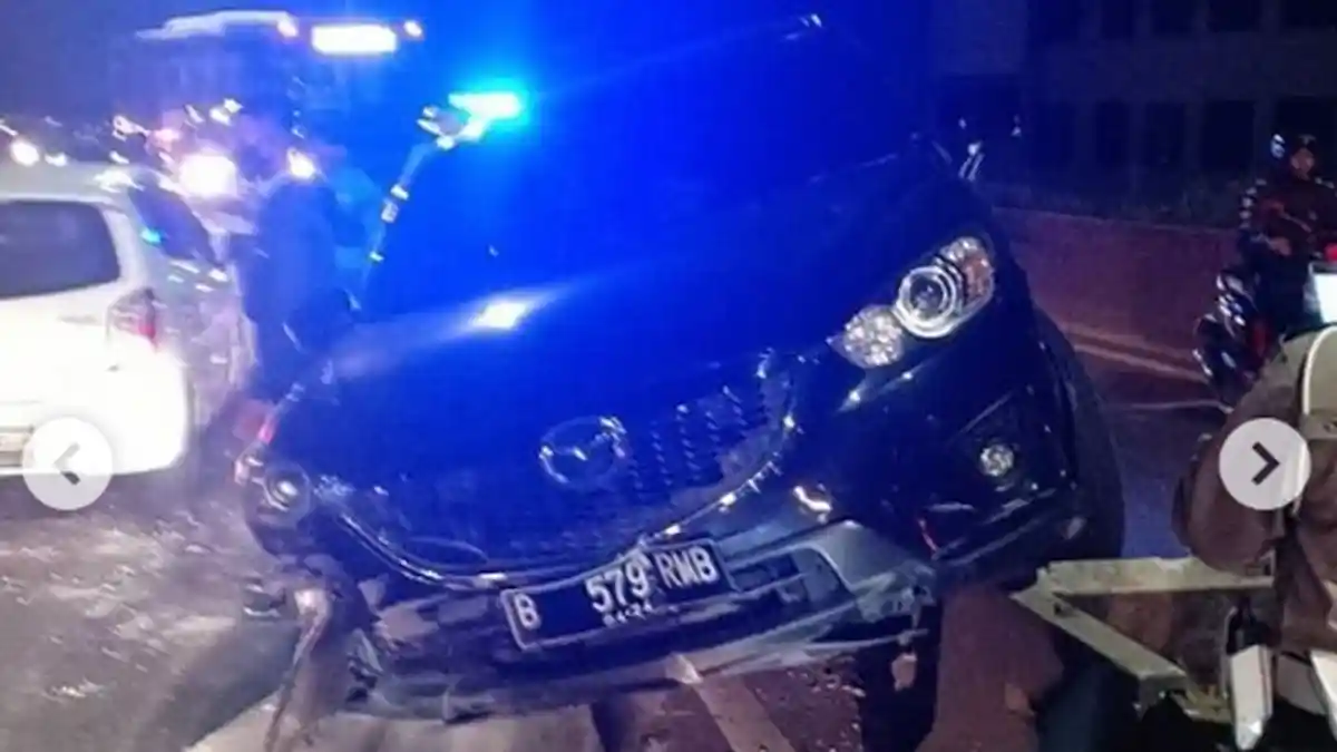 Sempat Viral, Polisi Ungkap Penyebab Kecelakaan di Flyover Pesing