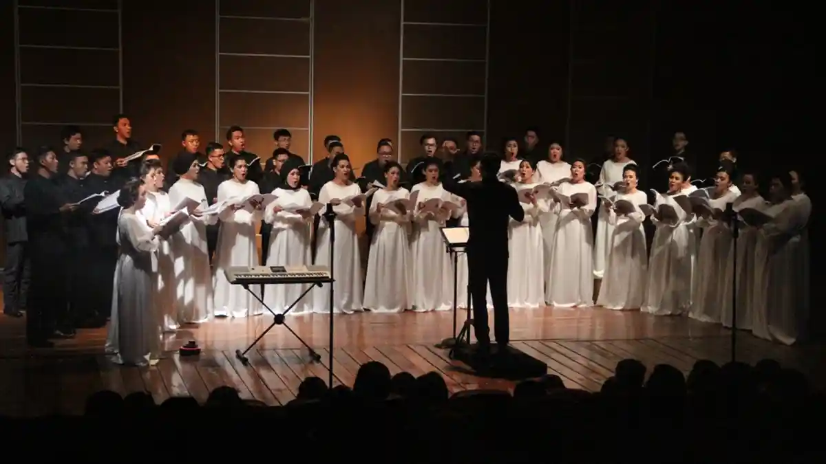 Aksi The Archipelago Singers Pukau Ratusan Penonton saat Konser Lov-in Tunes