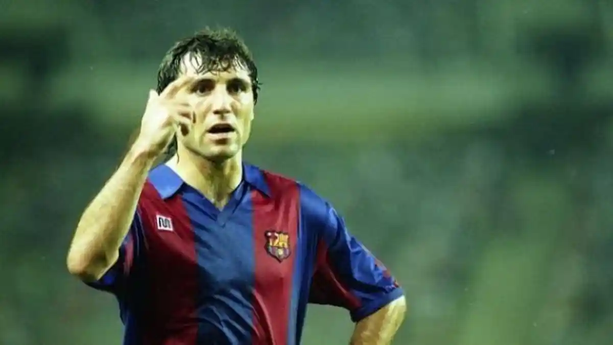 Louis van Gaal: Saya Menyingkirkan Stoichkov, Makanya Dia Mengkritik